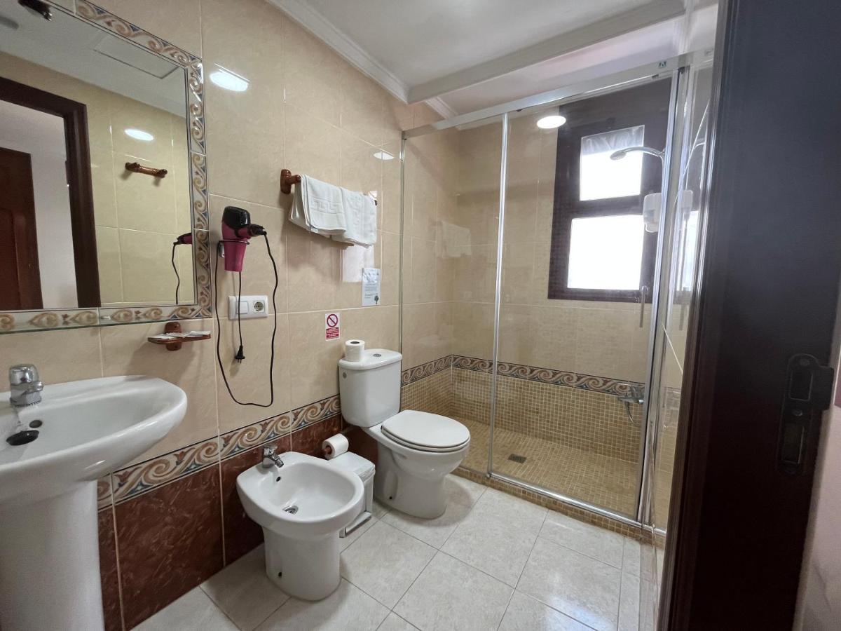 Hostel Conil Коніль-де-ла-Фронтера Екстер'єр фото