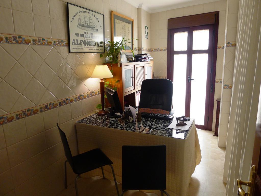 Hostel Conil Коніль-де-ла-Фронтера Екстер'єр фото